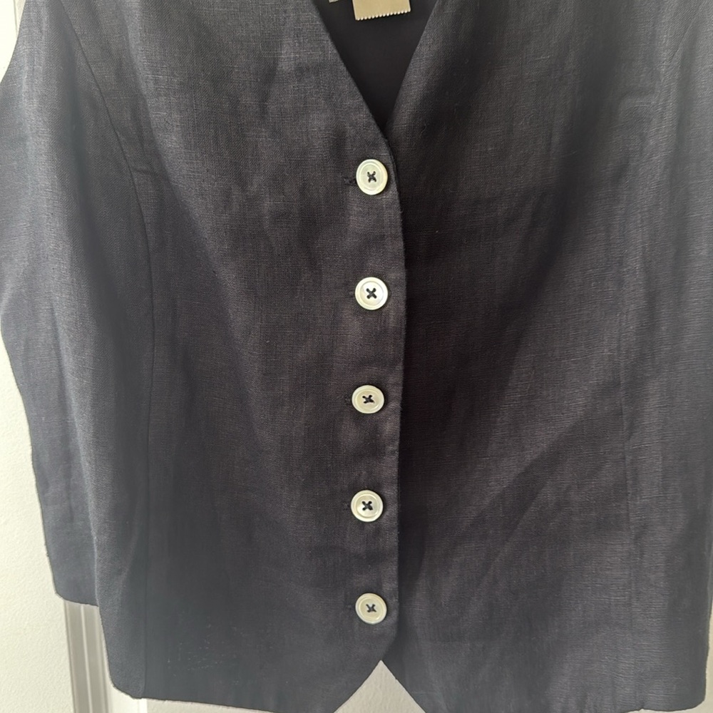 J. Crew Black Sleeveless vest - Picture 4 of 6